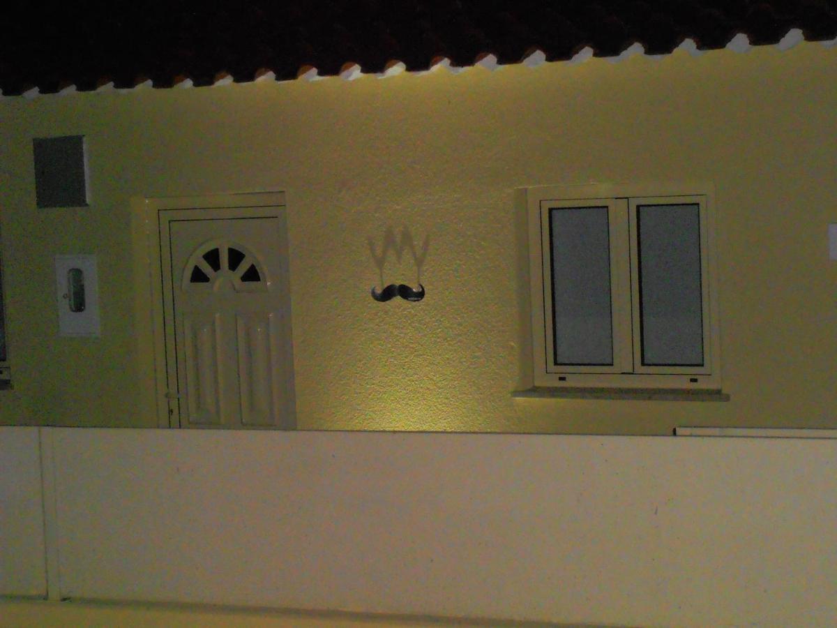 Mustache Studio Ourém Exteriör bild